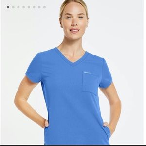 NWT JAANUU 3 pocket vneck scrub top